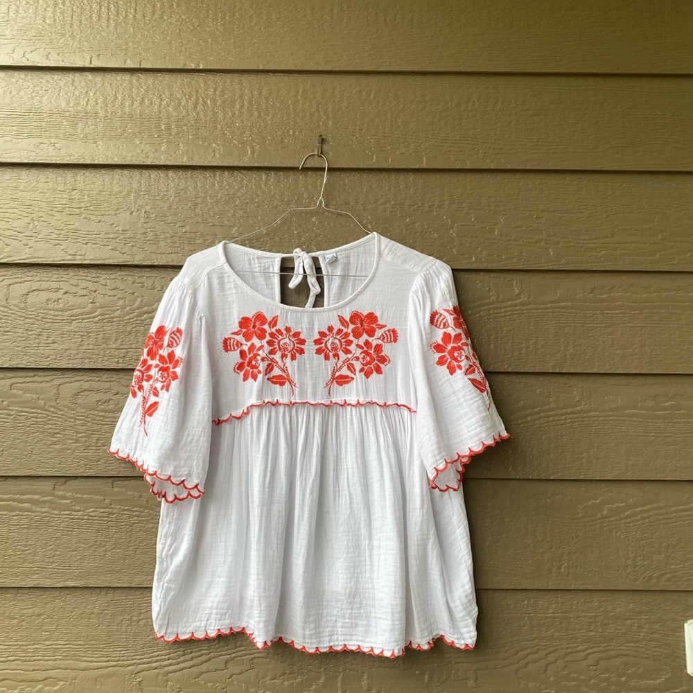 Old Navy XL boho/Peasant blouse embroidery